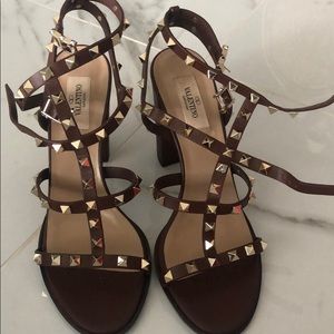 Chunky heels strap ankle
